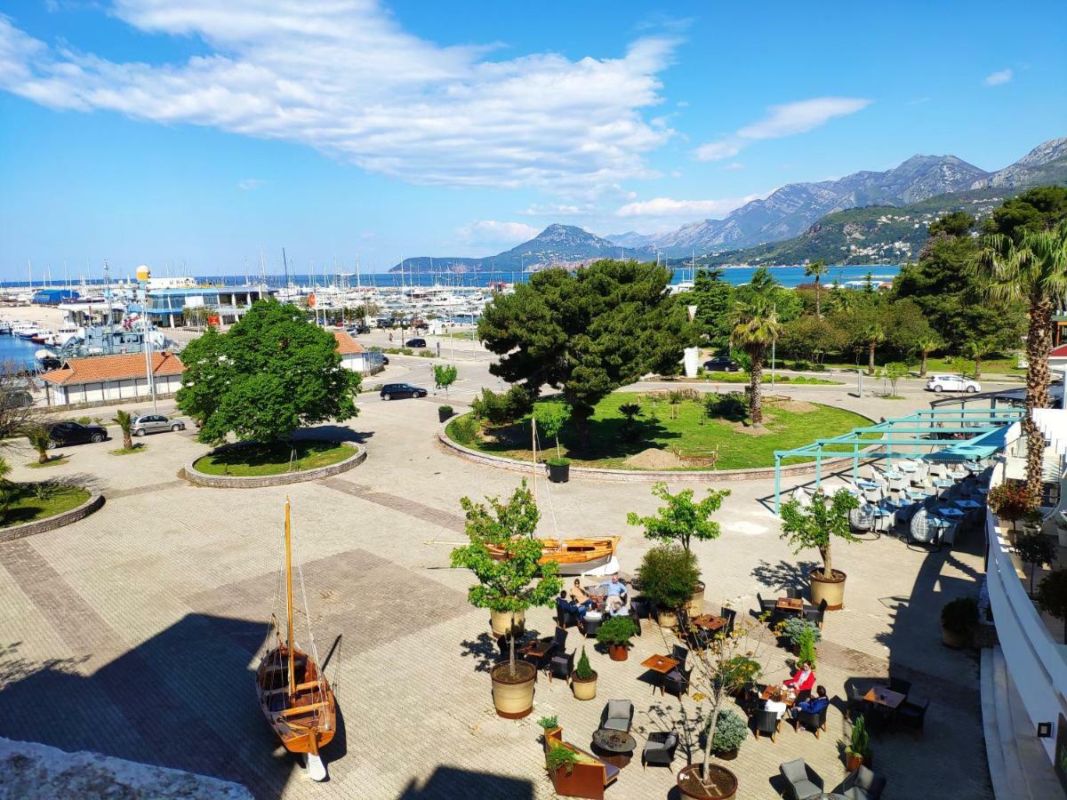 Apartman La Siesta Bar Dış mekan fotoğraf