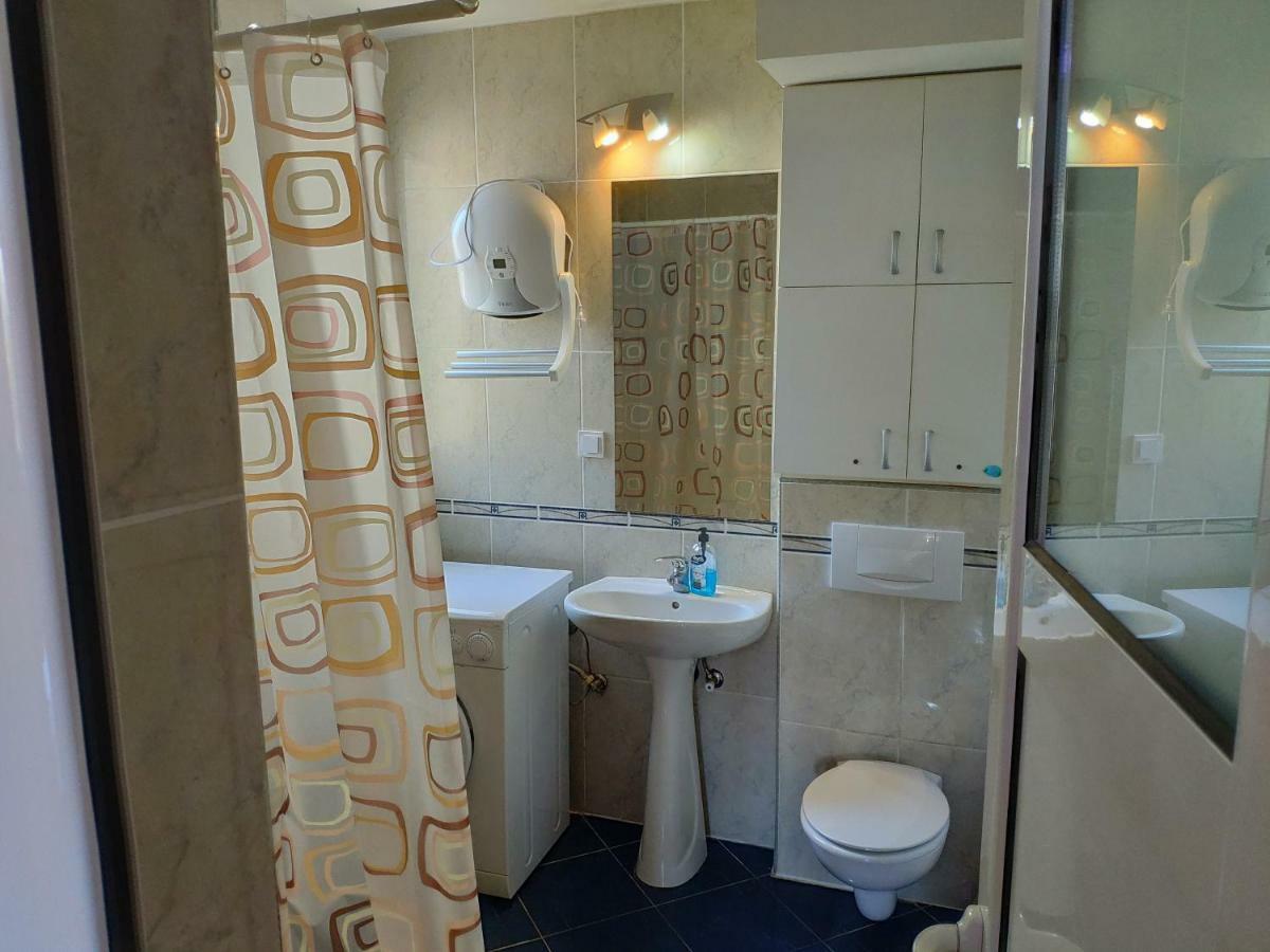 Apartman La Siesta Bar Dış mekan fotoğraf